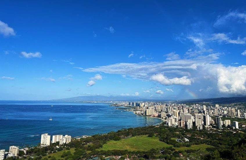 Oahu: Diamond Head Crater Hike and North Shore Experience